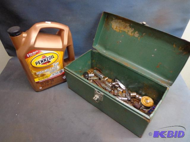 lot 23 image: 2.5 Quart Pennzoil Oil,&nbspTool Box and Mis...
