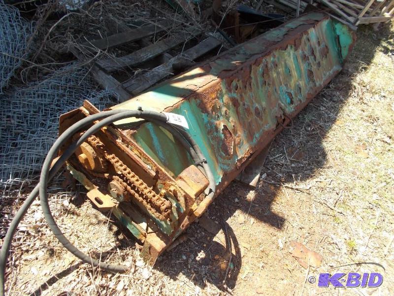 lot 53 image: Tailgate Spreader, Unknown Cond...