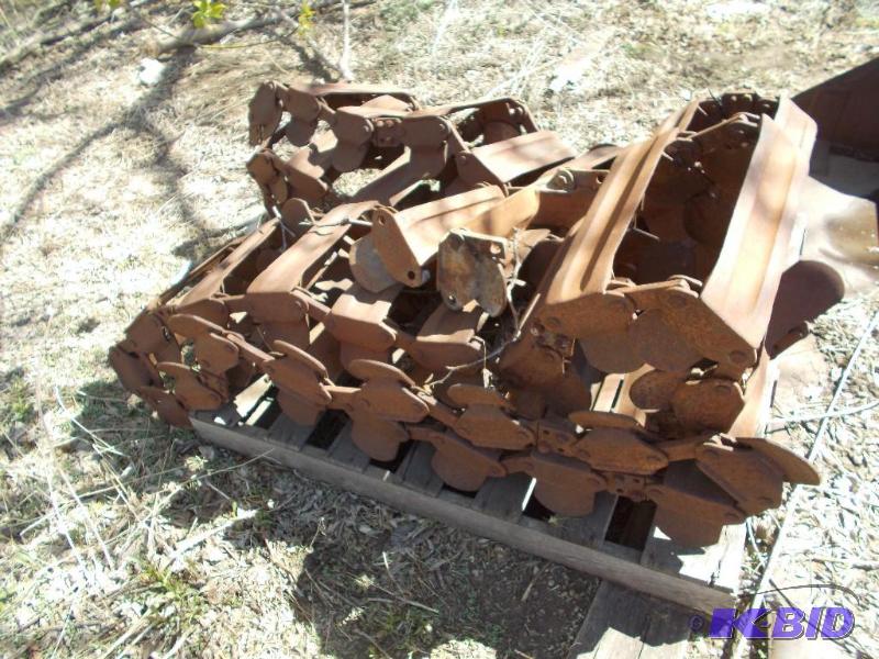 lot 9 image: Skid Loader Tracks...