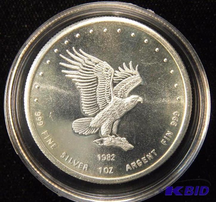 1 TROY Oz. .999 FINE SILVER ROUND 1982 MONEX IN CAPSULE