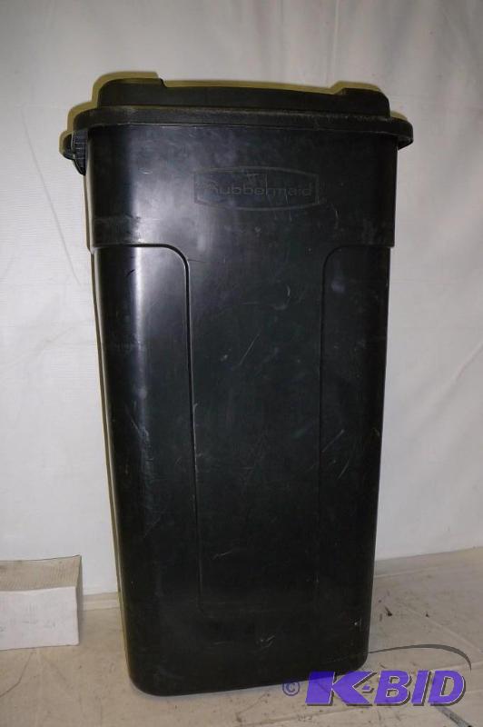 lot 10 image: Rubbermaid Roughneck 50 gal Wheeled container...