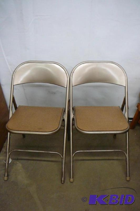 lot 112 image: 30 x 72  Cosco folding chairs.