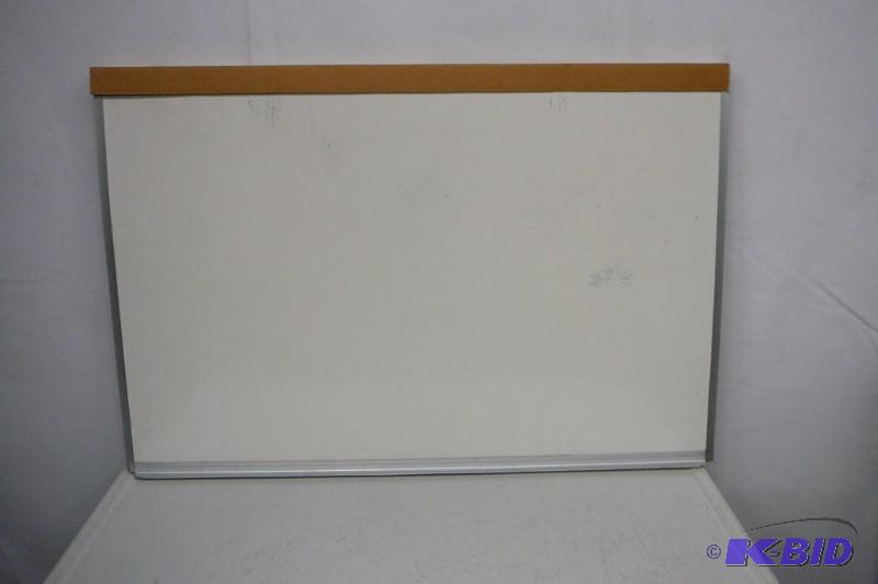 lot 139 image: Marker Board 35 x 24...
