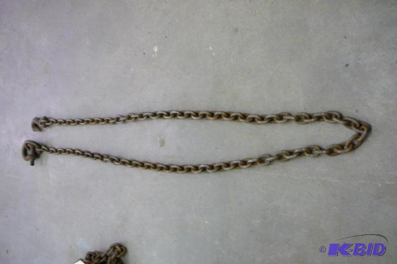 lot 171 image: 14 Log Chain with Clives 78...