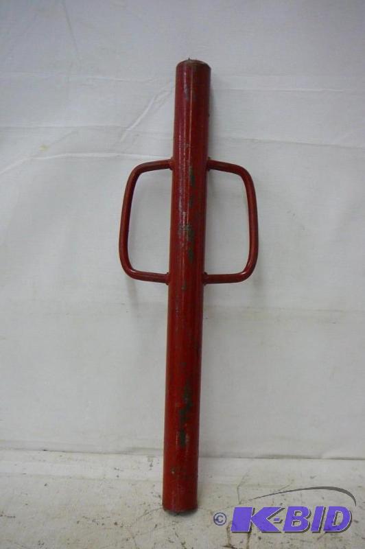 lot 178 image: Post Driver...