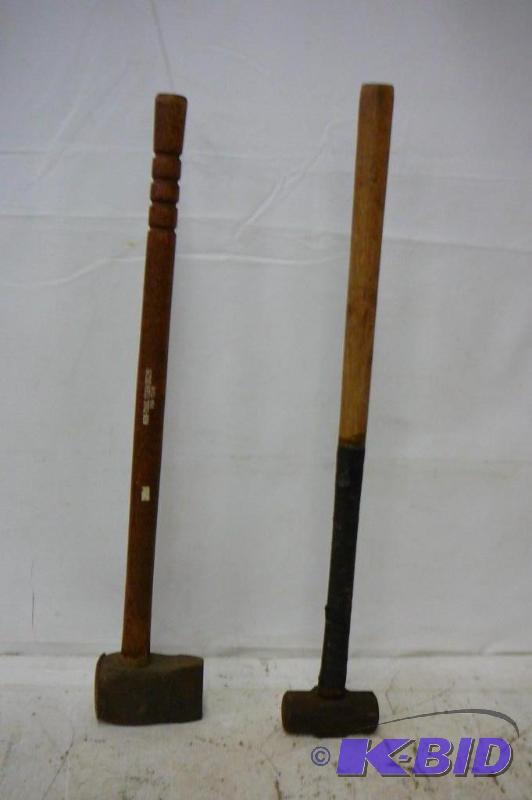 lot 186 image: 2 Sledge Hammers...