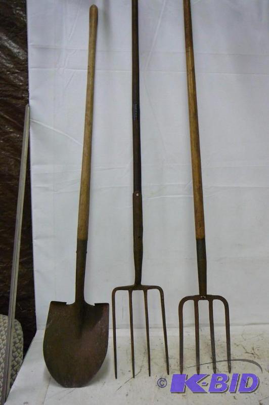 lot 189 image: Shovels & Forks...