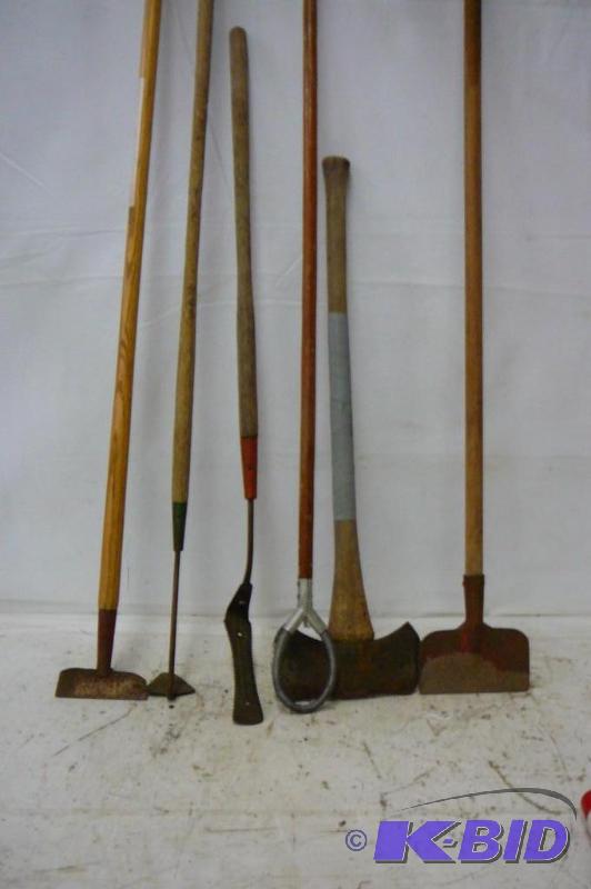 lot 199 image: Lot of Axe Scraper Sye Hoe Miscellaneous...