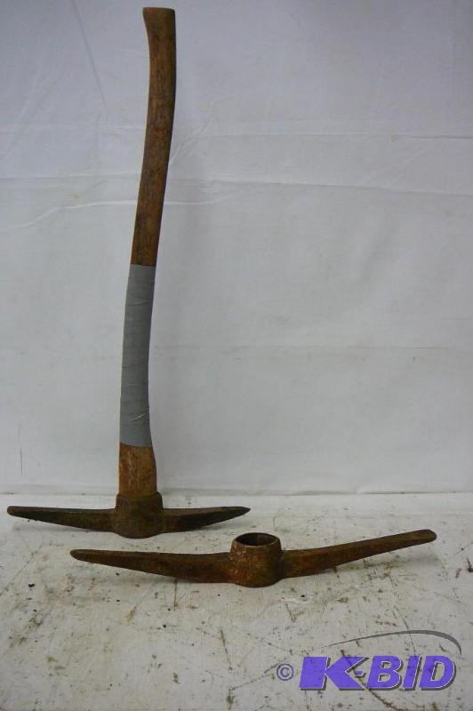 lot 200 image: 2- Pick Axe...