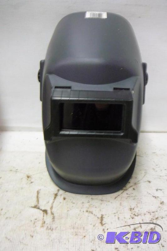 lot 30 image: Welding Helmet Aearo New in box...