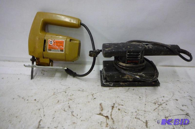 lot 34 image: Jig Saw Black and Decker Sander Black and Dec...