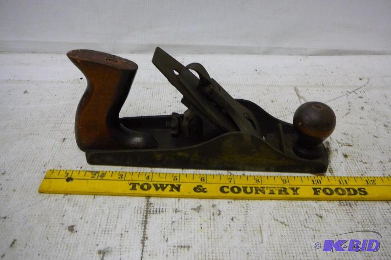 lot 60 image: Vintage Hand Planer 10" Long...