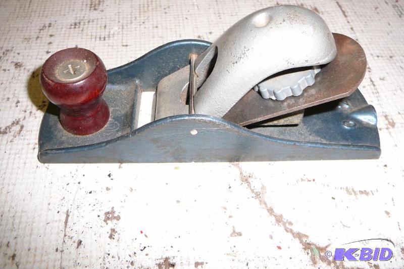 lot 66 image: Planer...