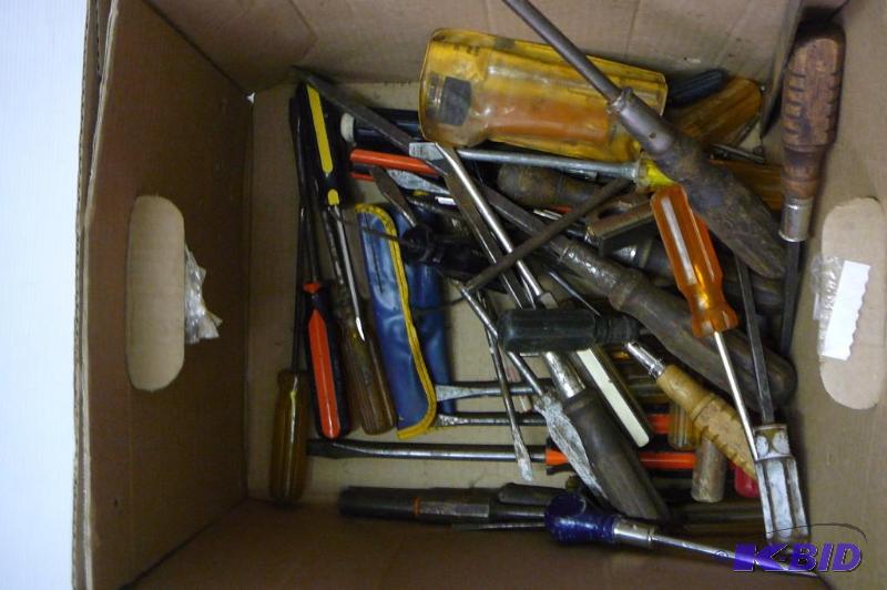 lot 74 image: Lot of Screw drivers Flat & Philups...