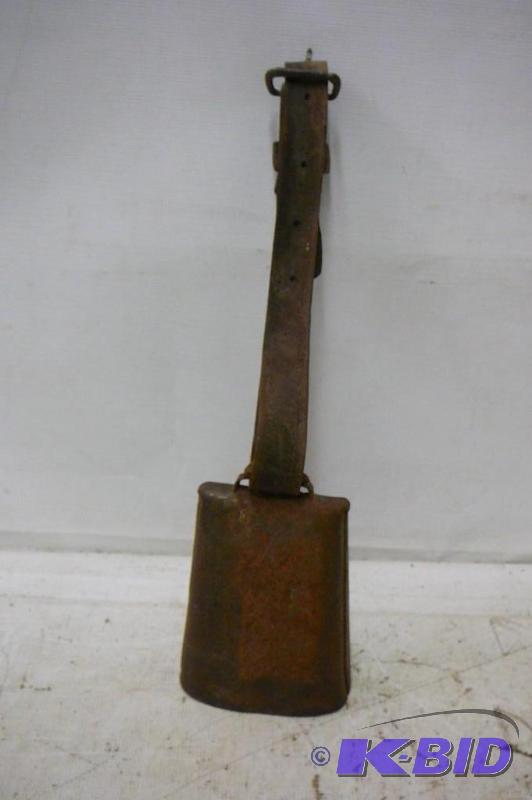 lot 75 image: Antique Cow Bell 7" Tall...