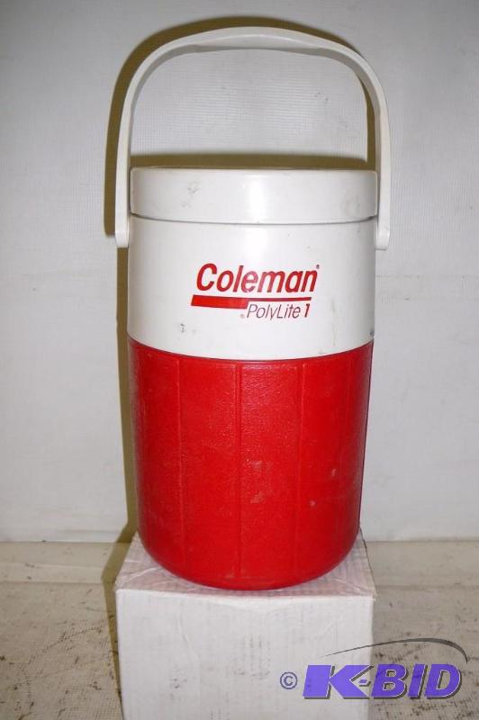 lot 8 image: Coleman Polylite 1 Cooler...