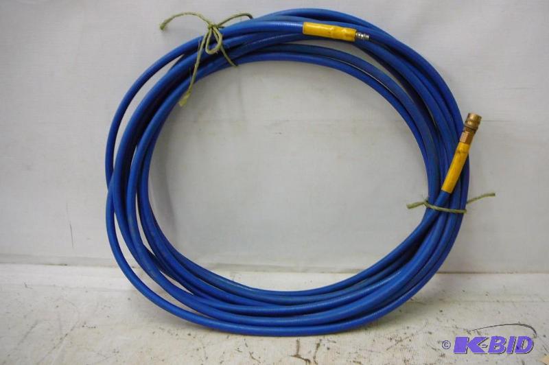 lot 85 image: 38 x 50 Blue Air Hose...