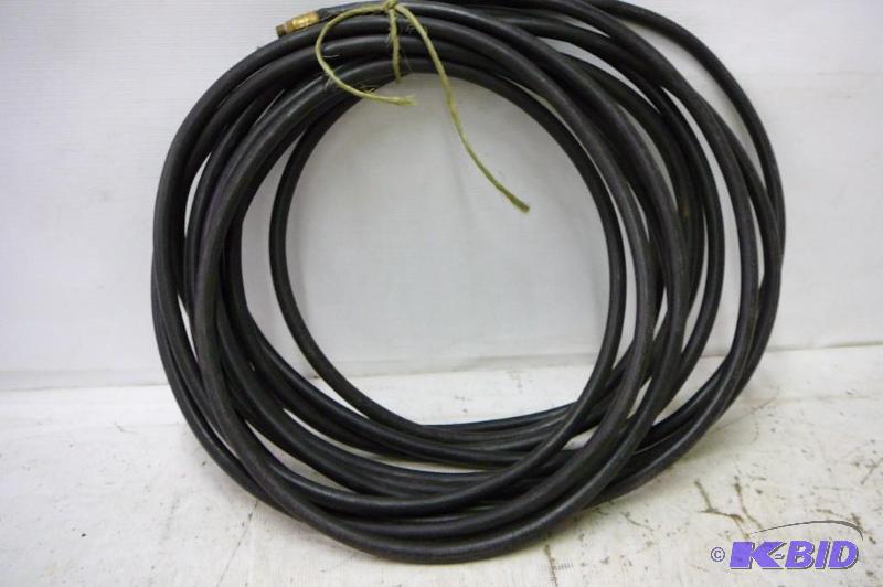 lot 87 image: 38 x 50 Black Air Hose...