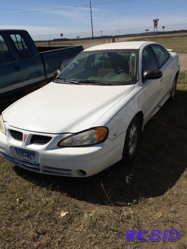 lot 1000 image: 2004 Grand AM