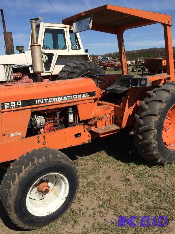 lot 1026 image: 250 Series A International