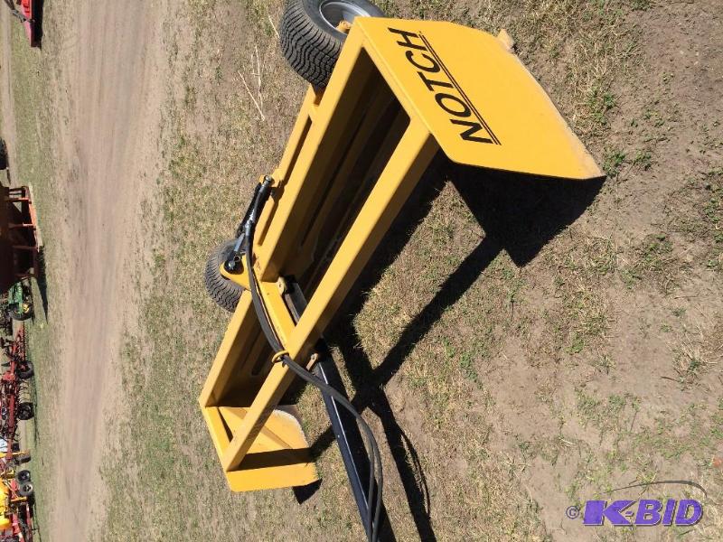 lot 1027 image: Box Blade