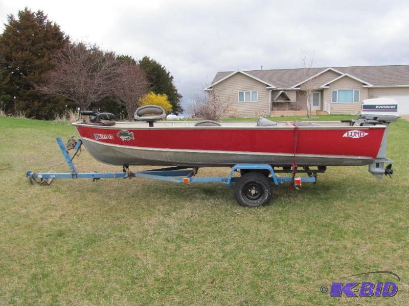 16 Lund Boat
