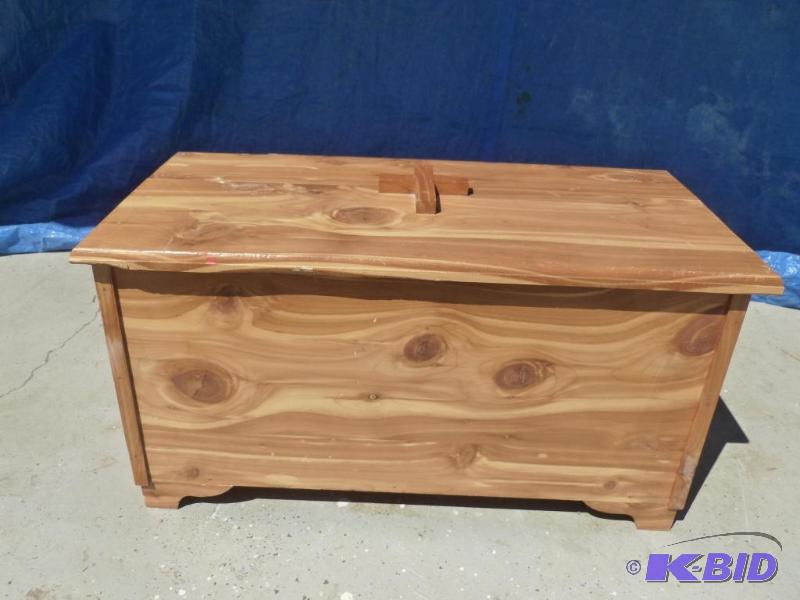 lot 16 image: Nice custom made cedar storage box that measu...