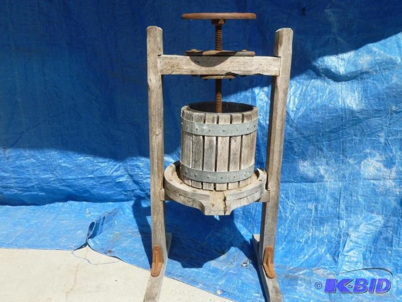 lot 47 image: Antique wooden apple press that measures abou...