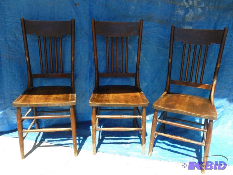 lot 6 image: Lot of three antique wooden chairs, measures ...