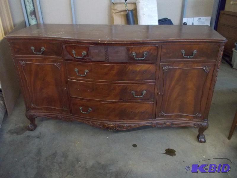 Dresser