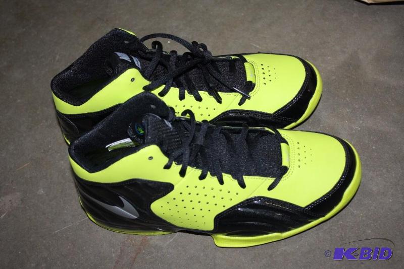 lot 120 image: Nike Basketball Shoes Size 8 Neon YellowBlack.