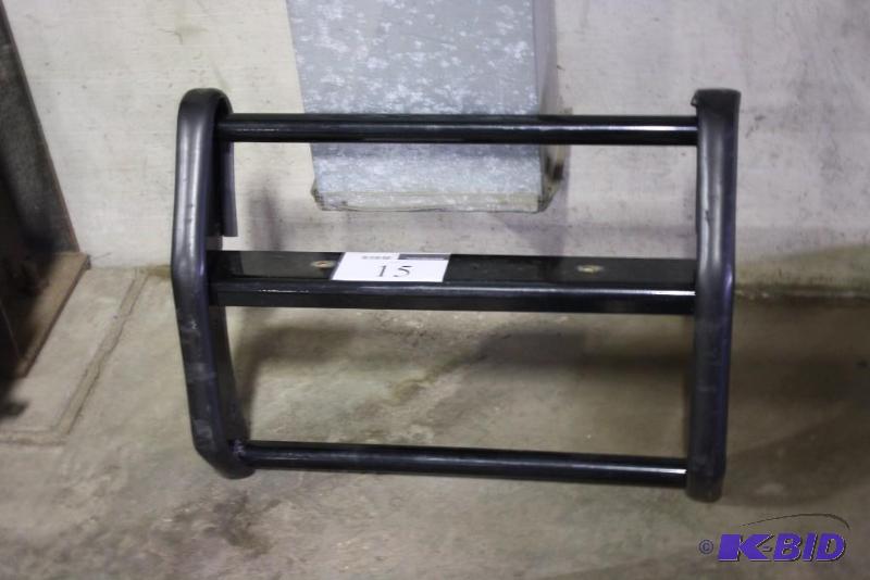 lot 15 image: Cattle Guard Black 28 x 23.