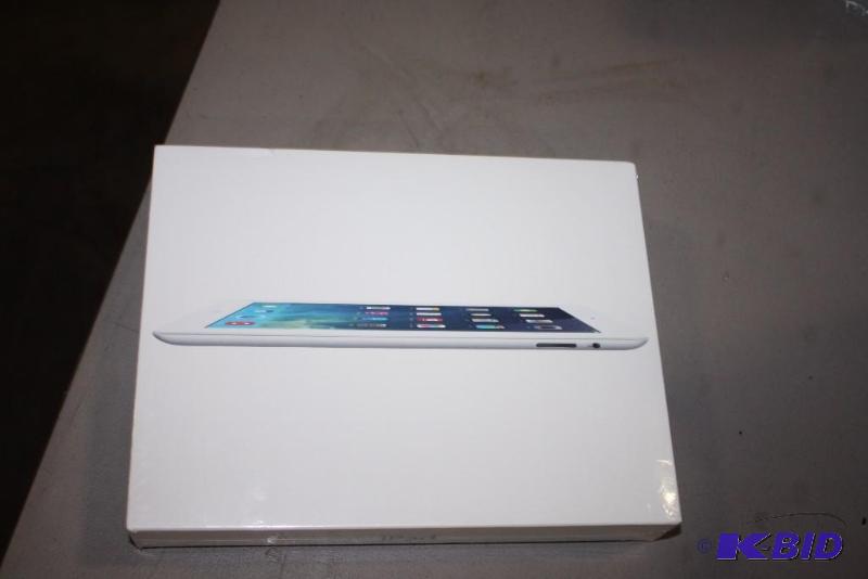 lot 224 image: 16GB Apple Ipad.