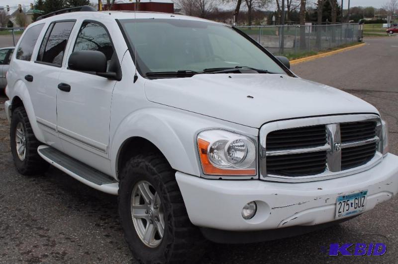 lot 3 image: 2004 Dodge Durango Multipurpose Vehicle 145,747 Miles Plate 275 GUZ.