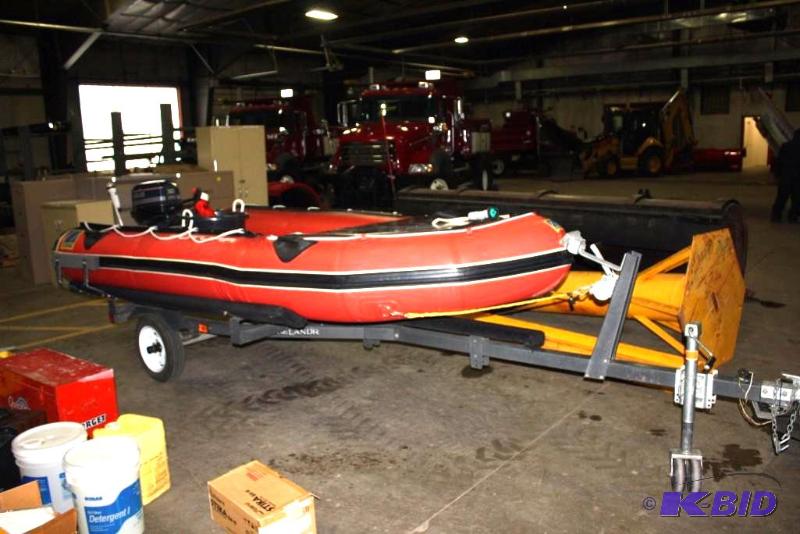 lot 4 image: Zodiac International MK2FGT Rigid Inflatable Boat Series 2329 87KG Empty Weight 13.9 Length