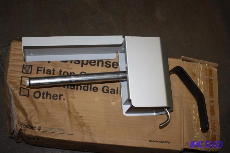 lot 41 image: Soap Dispenser Flat Top Gallon Style For Commercial Use.