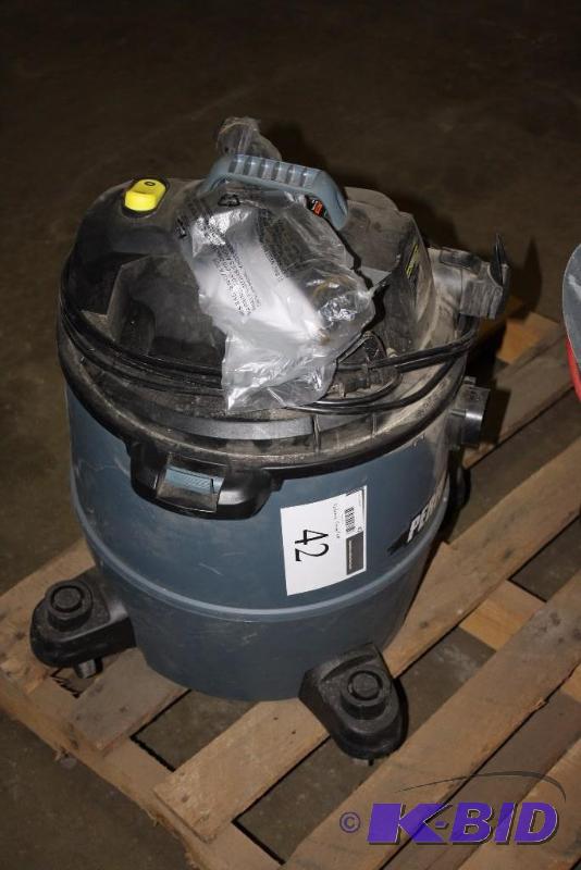lot 42 image: Performax Shop Vac 6.0 Peak HP 16 Gallon 120V 60Hz 10.5A.
