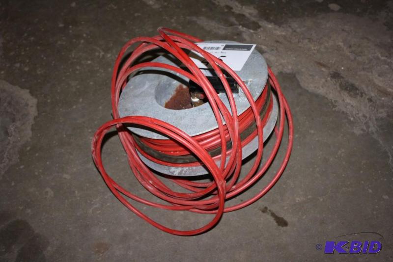 lot 45 image: Wall-Mounted Bracket wAir Hose Attachment & Air Hose.