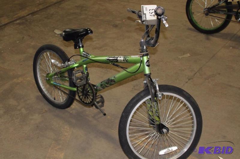 lot 453 image: Next 16 Rim Lime Green Frame Black Seat X-Factor Brand.