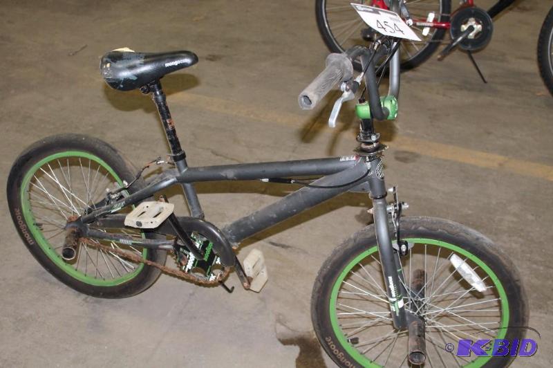 lot 454 image: Charcoal Gray BMX Bike Green 16 Rims Front & Back Pegs Clear Pedals.