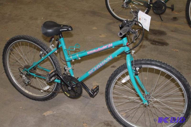 lot 457 image: Schwinn 20 Rim Sidewinder Bike 24 Blue Frame Black Seat Silver Kickstand 24 Speed SNS3H13975.