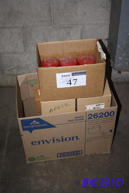 lot 47 image: Lot of (16) Oil Filters Including Types PA2332 (2) PA677 (2) PA3819 (2) PA4614 (4) 8W5074 (6).
