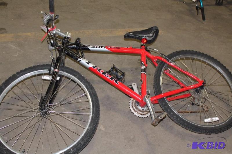 Trek 4300 red sale