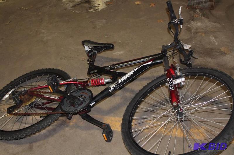 lot 504 image: Huffy Rock Creek Mountain Bike SN ALJ2COU6655 22 Rims BlackRed.