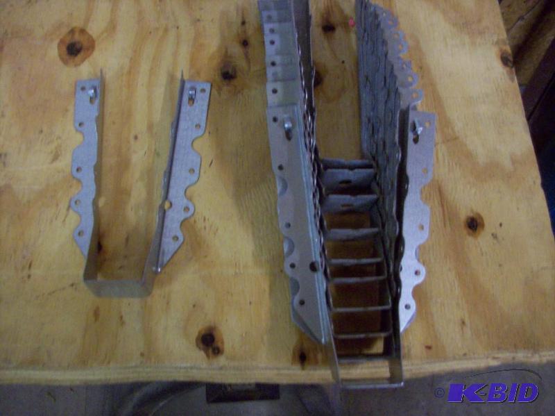 lot 13 image: 11 Pcs Simpson Strong tie LSU210 Joist hanger...