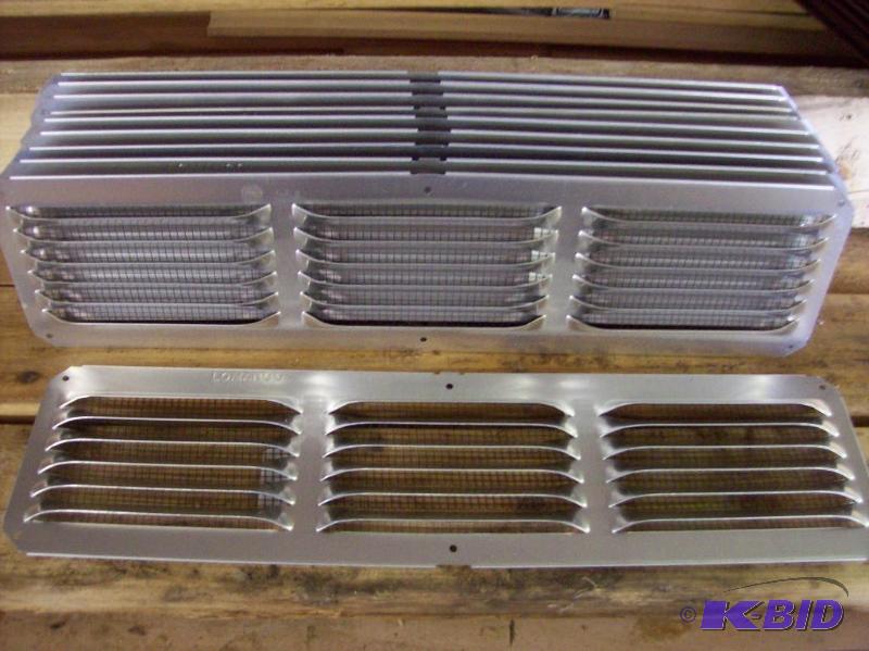 lot 29 image: 10 Lumanco 16 x 4 soffet vent, mill finish wi...