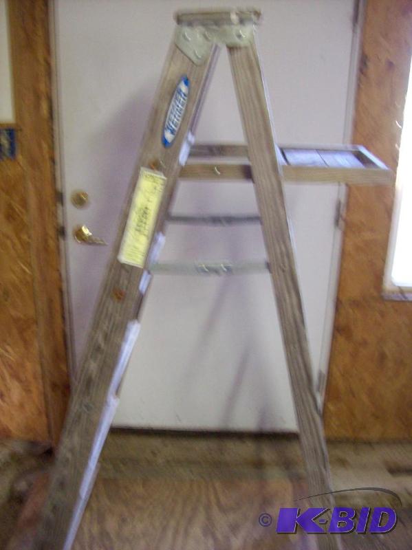 lot 34 image: 72" Werner 5 step ladder in great condit...