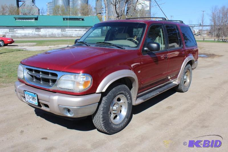 2000 Ford Explorer V8 Eddie Bauer
