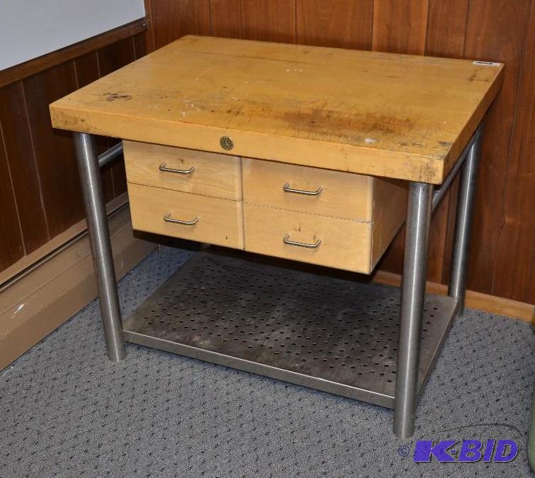 lot 4 image: John Boos & Co.&nbspCucina Americana Sto...