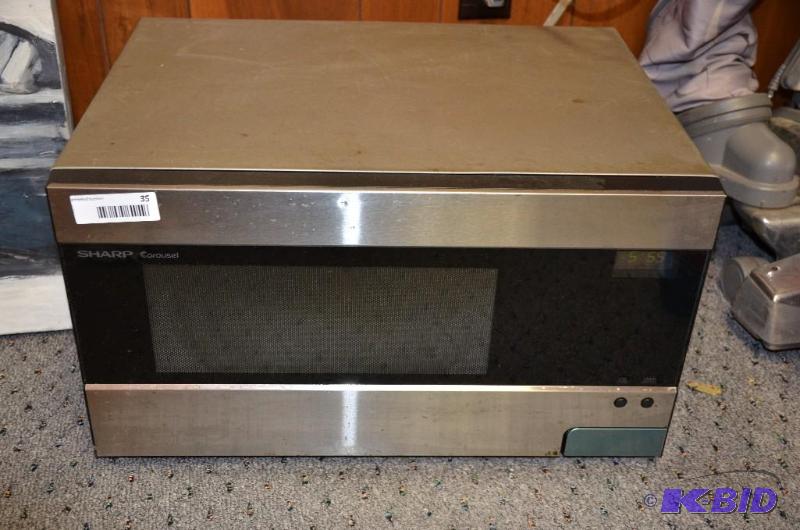 lot 61 image: Sharp Carousel Model R-414HS microwave ...